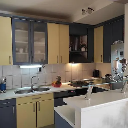 Apartament Sandra *